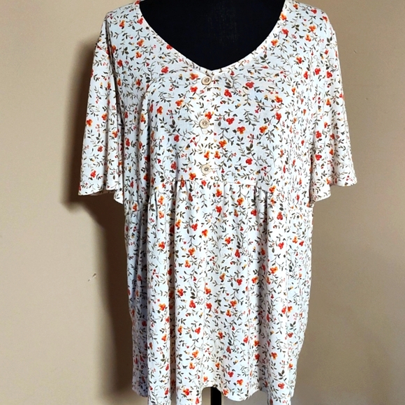 Honeyme Curvy Top - Picture 1 of 4